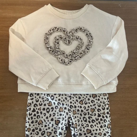 Btween two piece set size 2T sweatshirt with matching flare leggings animal - Picture 3 of 3